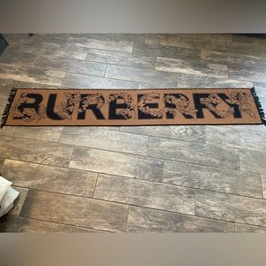 Burberry scarf